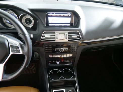 Used 2015 Mercedes-Benz E 400 4MATIC Coupe image 10