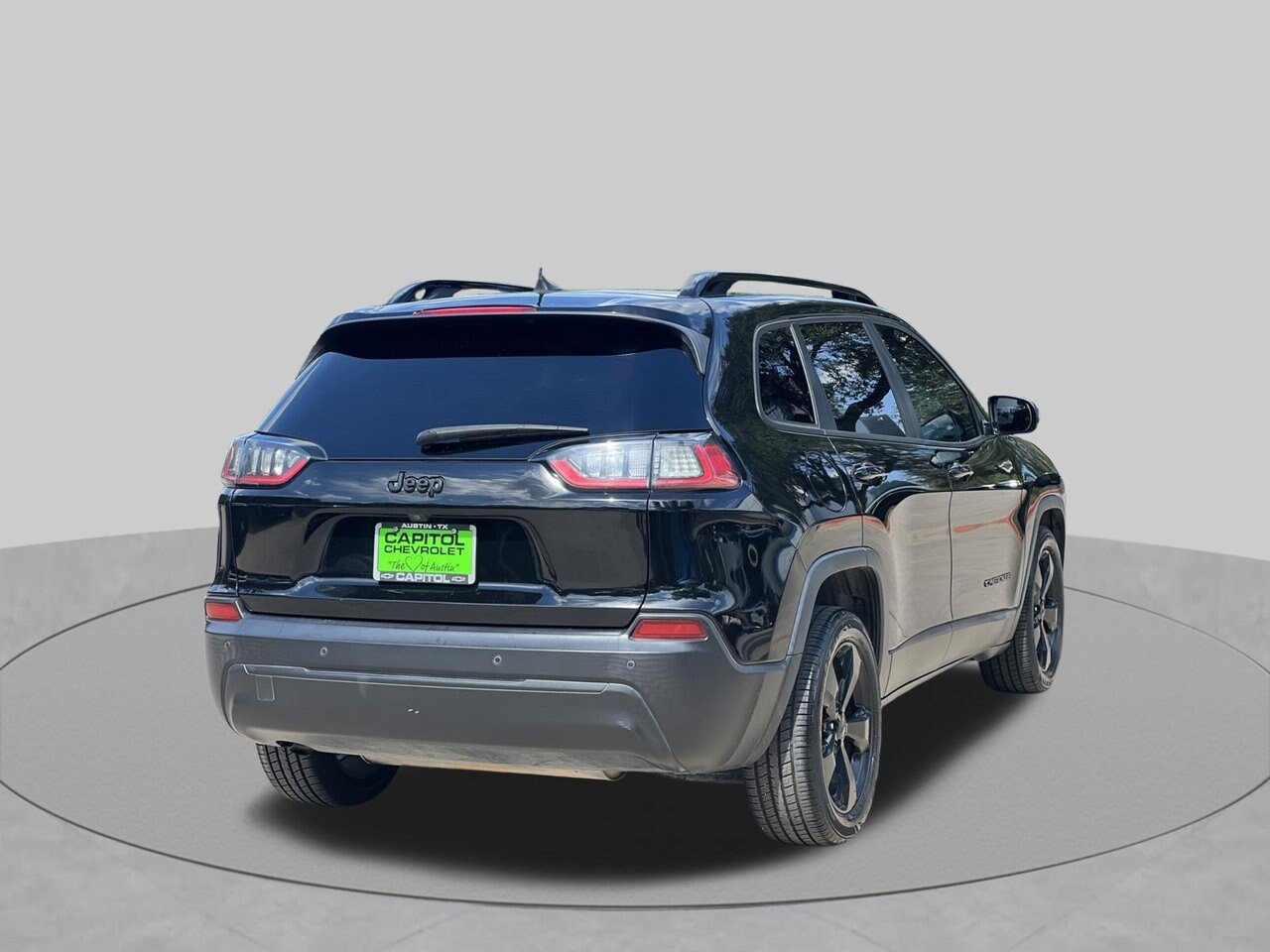 Used 2021 Jeep Cherokee Latitude Plus FWD image 6