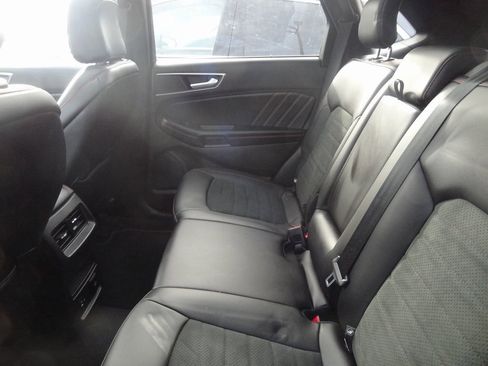 Used 2022 Ford Edge ST-Line w/ Class II Trailer Tow Package image 6