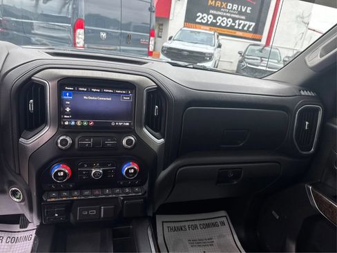 Used 2020 GMC Sierra 1500 Denali w/ Denali Ultimate Package AWD/4WD image 28