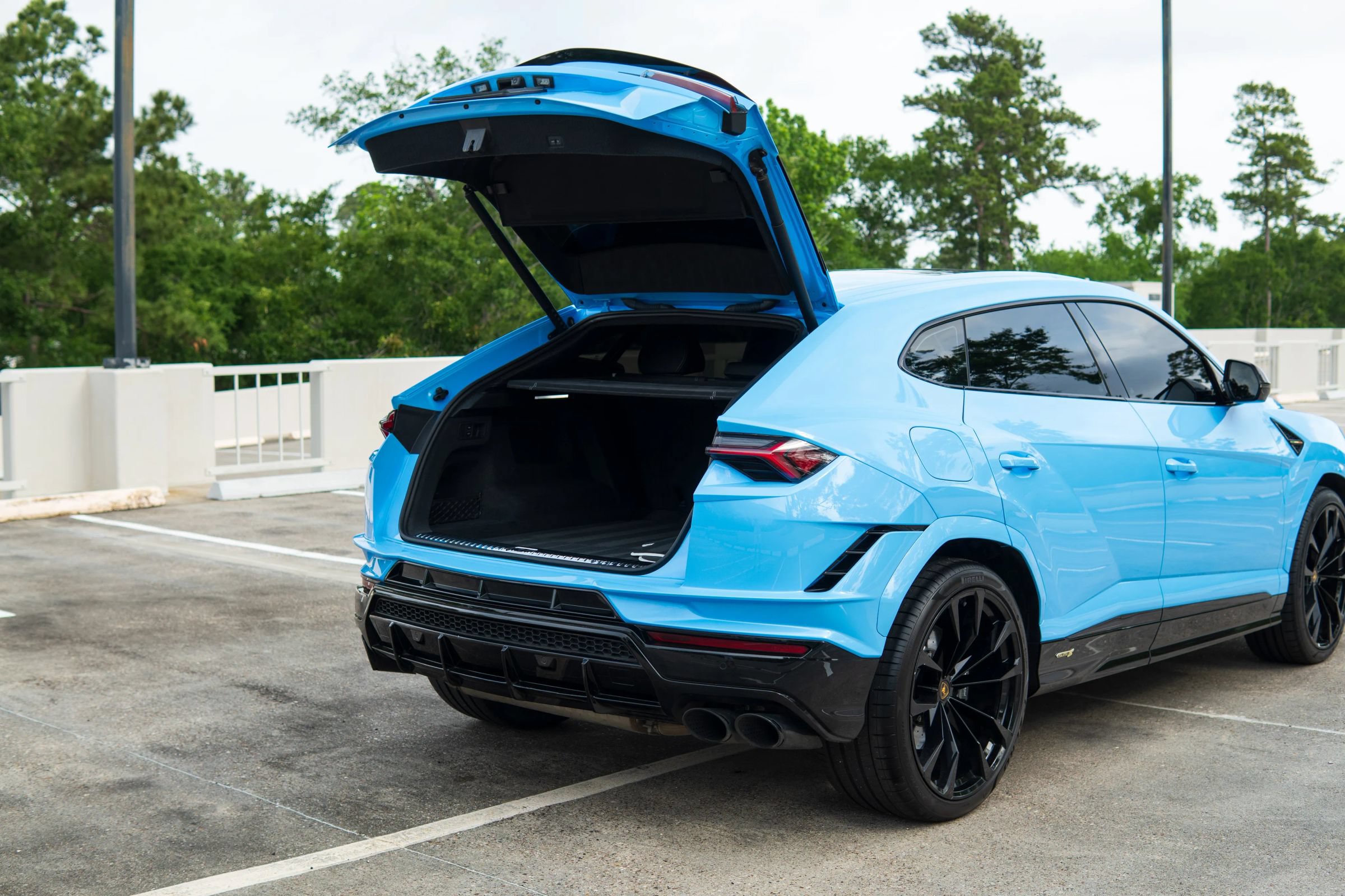 Used 2024 Lamborghini Urus S AWD/4WD image 23