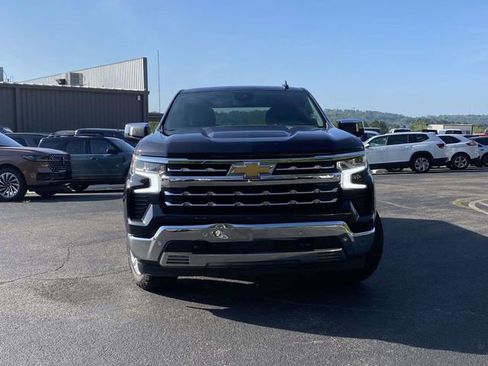 Used 2022 Chevrolet Silverado 1500 LTZ w/ Z71 Off-Road Package image 9