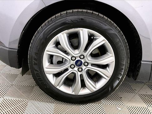 Certified 2021 Ford Edge Titanium image 7