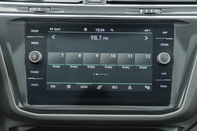 Used 2022 Volkswagen Tiguan SE R-Line AWD/4WD image 29