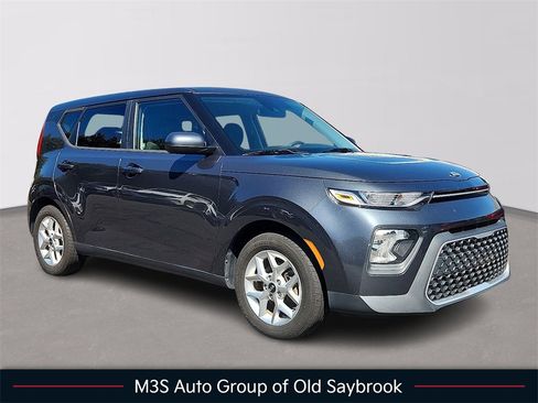 Used 2021 Kia Soul S image 1