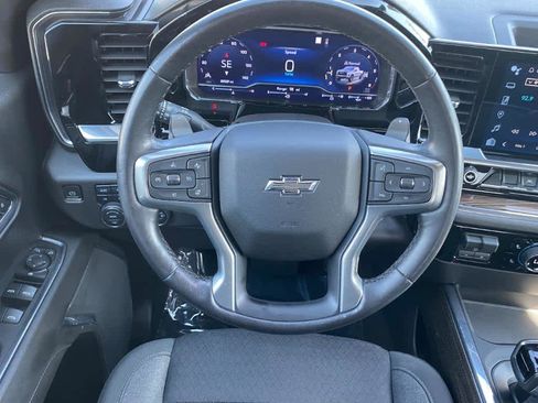 Used 2023 Chevrolet Silverado 1500 LT Trail Boss w/ Protection Package image 9