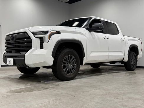 Used 2025 Toyota Tundra SR5 image 5