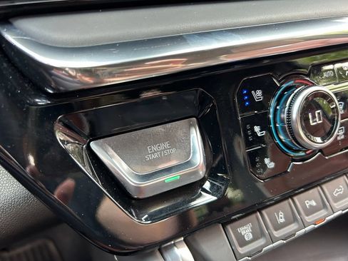Used 2025 GMC Sierra 2500 Denali Ultimate AWD/4WD image 42