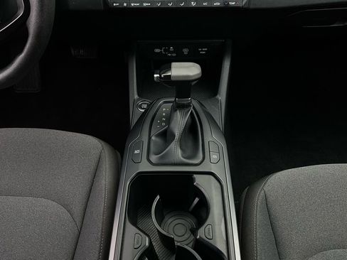 Used 2025 Kia K4 LXS image 14