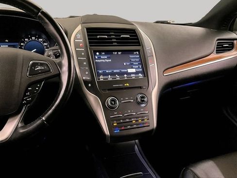 Used 2018 Lincoln MKC Reserve w/ Lincoln MKC Climate Package AWD/4WD image 6