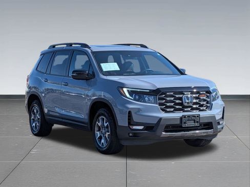 Certified 2023 Honda Passport TrailSport image 7