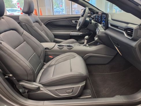 Used 2026 Ford Mustang Premium RWD image 10