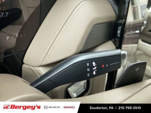 New 2026 GMC Yukon XL Denali w/ Denali Reserve Package image 18