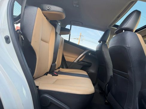 Used 2018 Toyota RAV4 Limited image 12