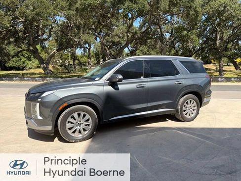 Used 2024 Hyundai Palisade SEL FWD image 1