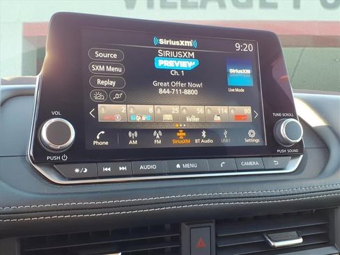 Used 2023 Nissan Rogue SV image 17