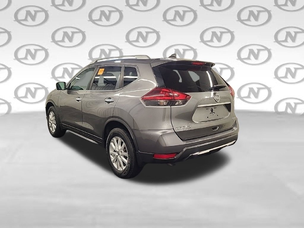 Used 2018 Nissan Rogue SV AWD/4WD image 18