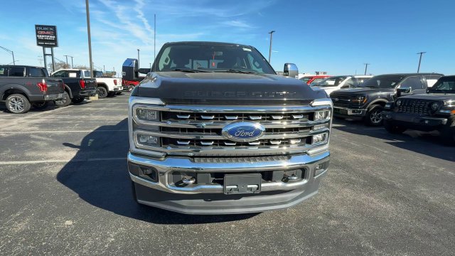 Used 2023 Ford F350 Lariat w/ Chrome Package AWD/4WD image 3