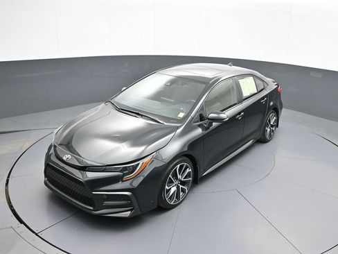 Certified 2022 Toyota Corolla SE w/ SE Premium Package image 33