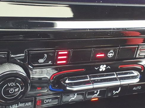 New 2025 Jeep Grand Cherokee Altitude image 22