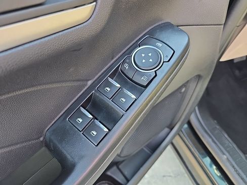 Used 2022 Ford Escape SE w/ Convenience Package FWD image 29