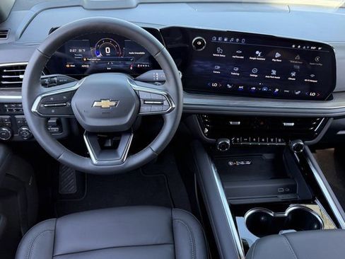 New 2026 Chevrolet Suburban LT w/ Comfort Package image 13