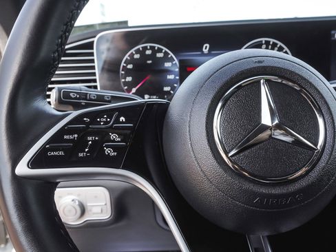 Used 2025 Mercedes-Benz GLE 450e 4MATIC w/ AMG Line Exterior image 18
