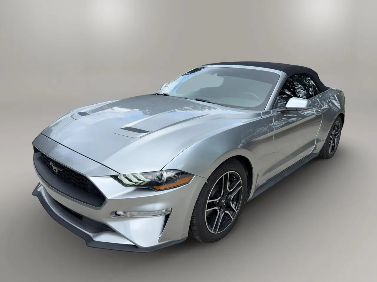 Used 2021 Ford Mustang Premium RWD image 7