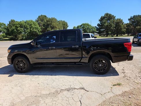 Used 2019 Nissan Titan SL w/ Midnight Edition AWD/4WD image 6