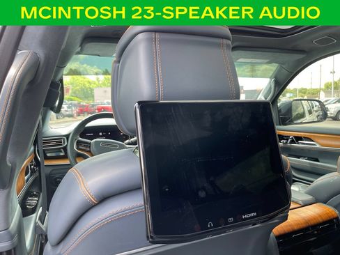 Used 2024 Jeep Grand Wagoneer L Series III w/ Rear Seat Video Group 1 AWD/4WD image 17