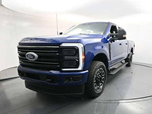 Used 2026 Ford F250 Platinum AWD/4WD image 3
