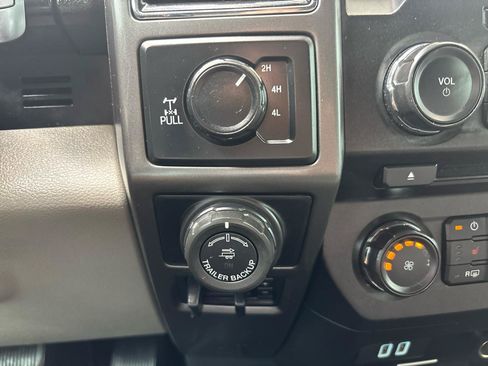 Used 2018 Ford F150 XLT w/ Equipment Group 302A Luxury AWD/4WD image 21