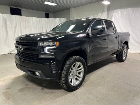 Used 2021 Chevrolet Silverado 1500 RST AWD/4WD image 3