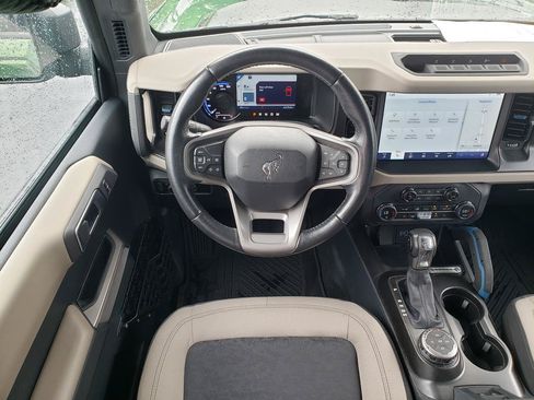Used 2023 Ford Bronco Wildtrak AWD/4WD image 15