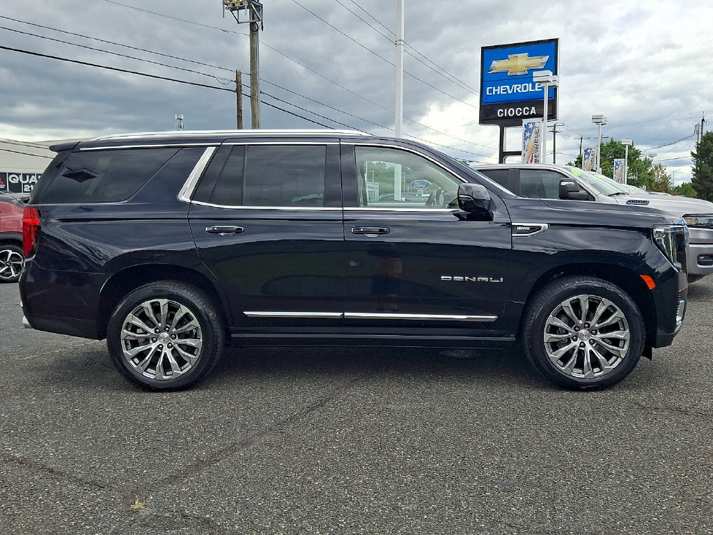 Used 2023 GMC Yukon Denali AWD/4WD image 10