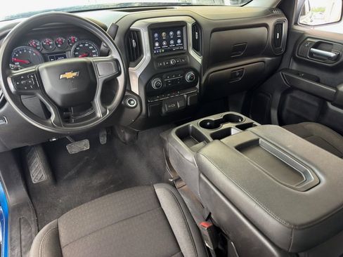 Used 2024 Chevrolet Silverado 1500 Custom AWD/4WD image 2