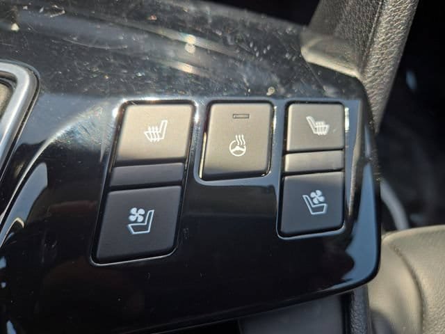 Used 2024 Kia Sportage SX FWD image 32
