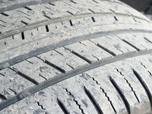 Used 2021 GMC Acadia SLE w/ Driver Convenience Package image 11