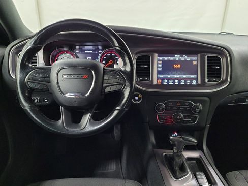 Used 2019 Dodge Charger SXT image 22