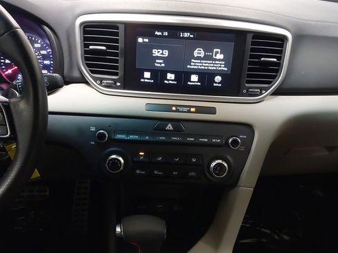 Used 2022 Kia Sportage Nightfall Edition image 20