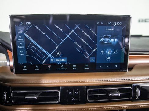 Used 2022 Lincoln Nautilus Reserve w/ Equipment Group 201A FWD image 27