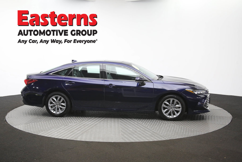 Used 2022 Toyota Avalon XLE w/ Moonroof Package FWD image 48