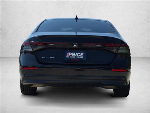 Used 2023 Honda Accord EX image 7