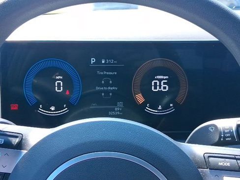 Used 2025 Hyundai Santa Cruz SEL FWD image 22