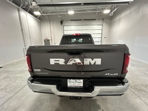 Used 2026 RAM 2500 Big Horn AWD/4WD image 7
