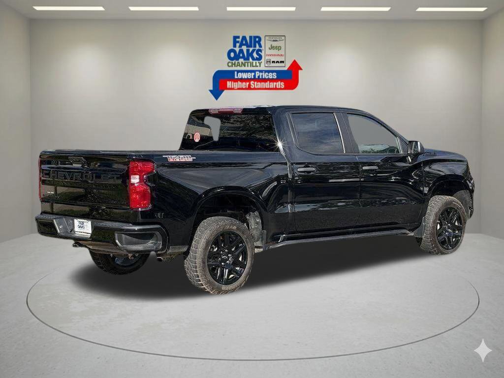 Used 2025 Chevrolet Silverado 1500 Custom Trail Boss w/ LPO, Dark Essentials Package AWD/4WD image 8