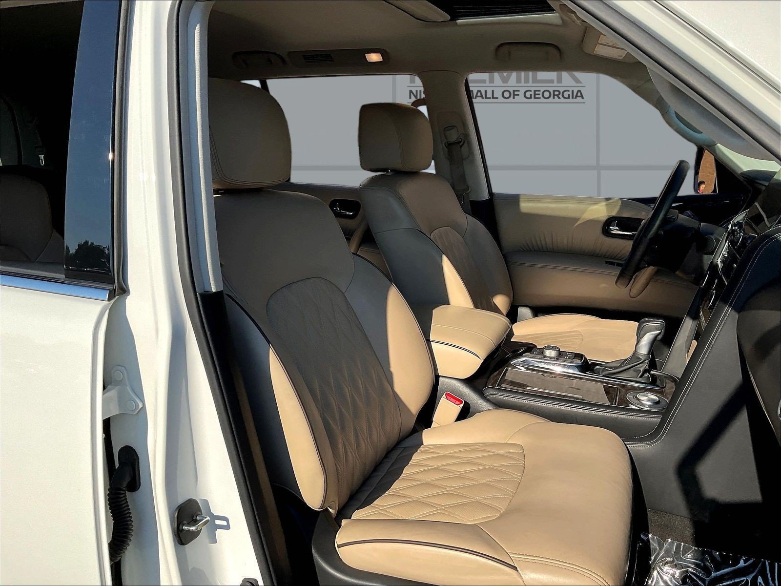Certified 2022 Nissan Armada Platinum w/ Captain's Chairs Package RWD image 32
