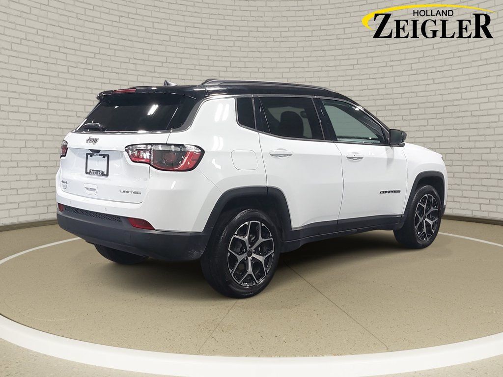Used 2025 Jeep Compass Limited AWD/4WD image 5