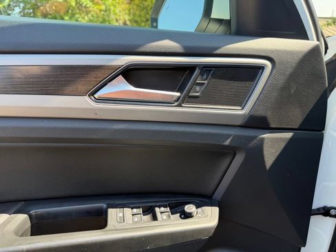 Used 2019 Volkswagen Atlas SE AWD/4WD image 12