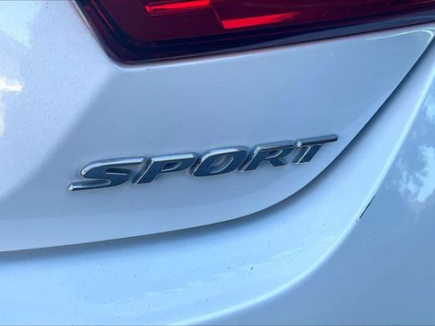 Used 2021 Honda Accord Sport image 9